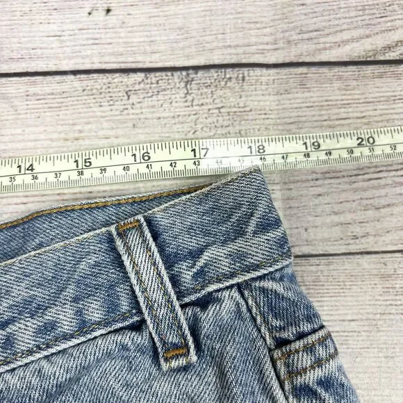 VINTAGE Levi's Jeans Mens 38x32 Blue Denim Relaxed Straight Light Wash Y2K Baggy